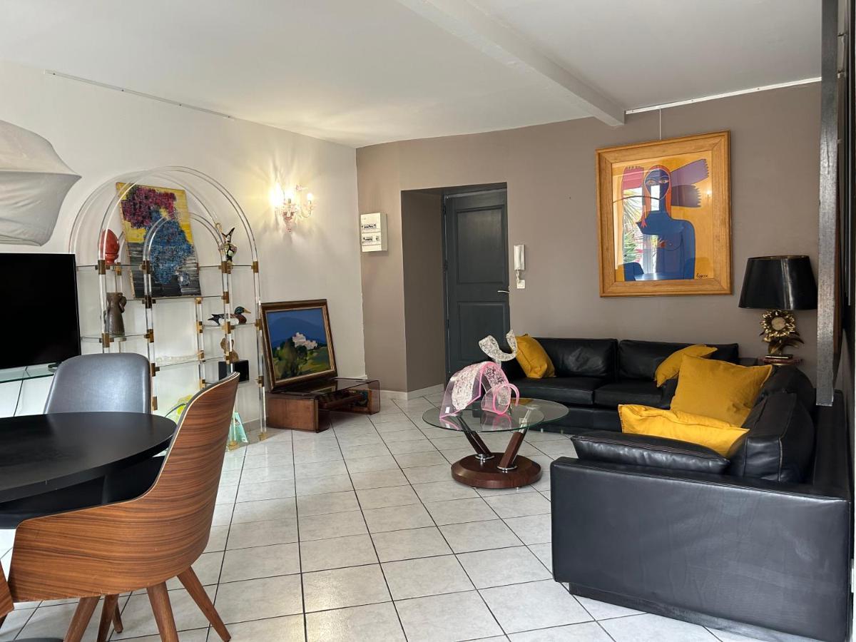 Apartment Interieur D'artistes *